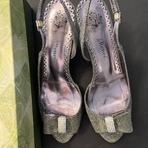 Glittery & striking  J.Renee open toe pump/sandals, Size 8.5M, 3" heel